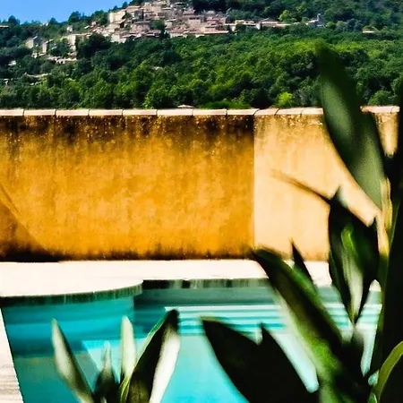 Mas Les Fabrys Au Coeur Du Luberon Holiday home *