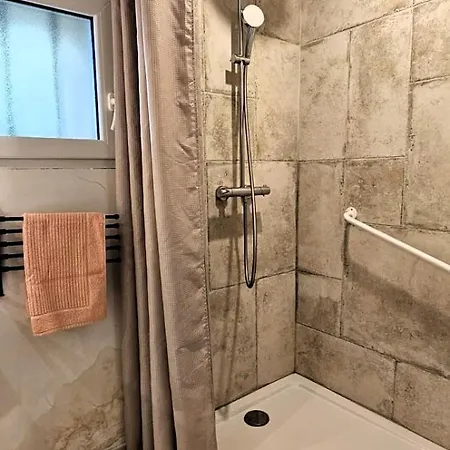 Holiday home Mas Les Fabrys Au Coeur Du Luberon *